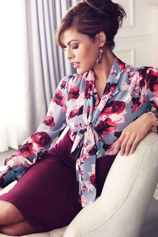Eva Mendes burgundy pencil skirt